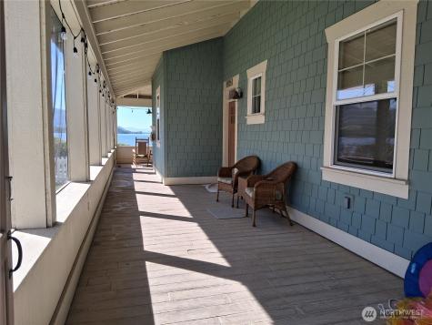125 Barefoot Lane Oroville WA 98844