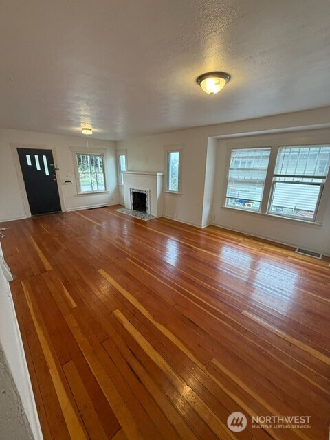 520 E Division Lane Tacoma WA 98404