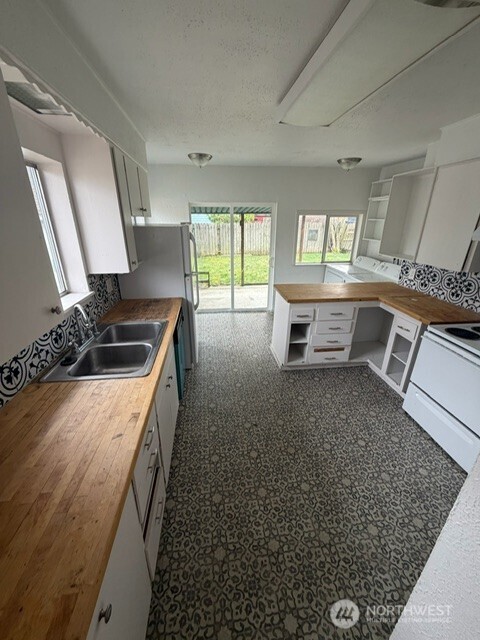 520 E Division Lane Tacoma WA 98404