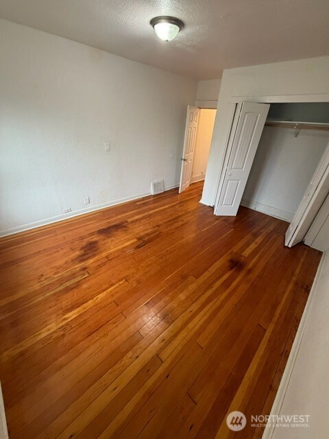 520 E Division Lane Tacoma WA 98404