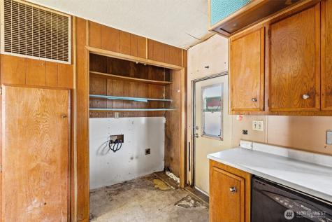 30 Marsden Road Port Angeles WA 98362