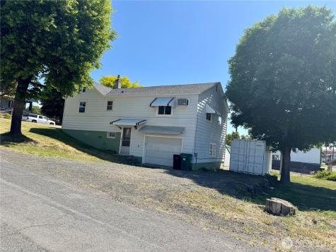 216 NW Cole Avenue Wilbur WA 99185