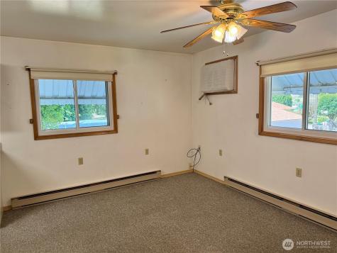 216 NW Cole Avenue Wilbur WA 99185