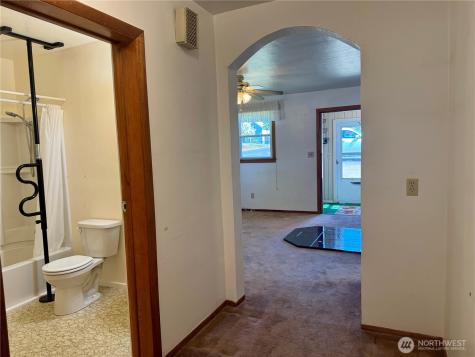 216 NW Cole Avenue Wilbur WA 99185