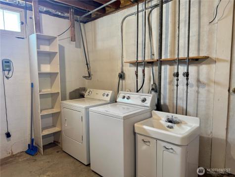 216 NW Cole Avenue Wilbur WA 99185