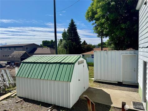 216 NW Cole Avenue Wilbur WA 99185