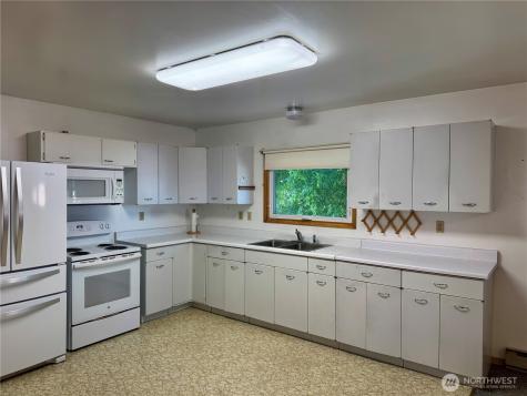 216 NW Cole Avenue Wilbur WA 99185