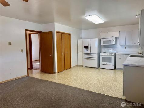 216 NW Cole Avenue Wilbur WA 99185
