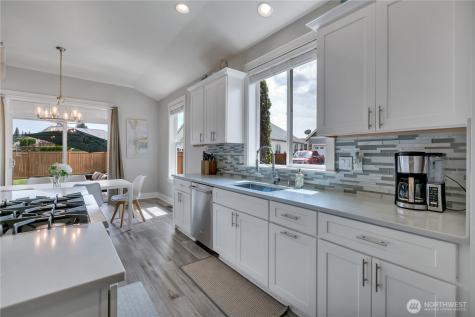 106 Whitmore Court Buckley WA 98321