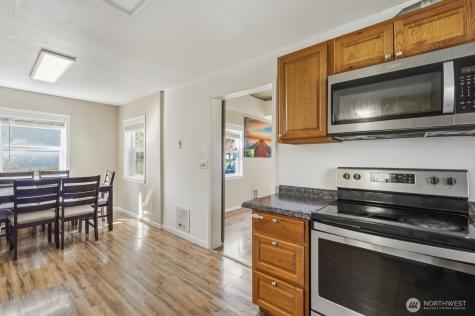 1939 S L Street Tacoma WA 98405