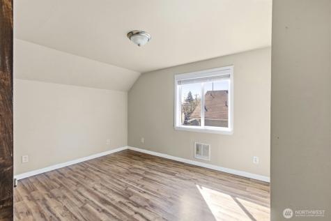 1939 S L Street Tacoma WA 98405