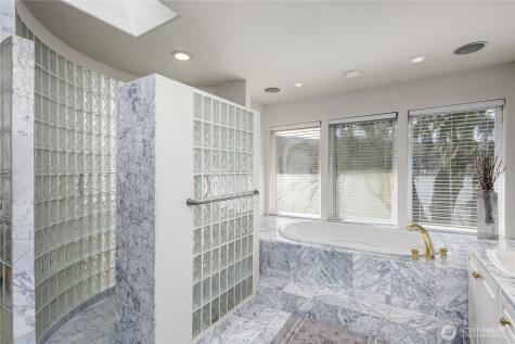 17714 Kingfisher Cove Lane Mount Vernon WA 98274