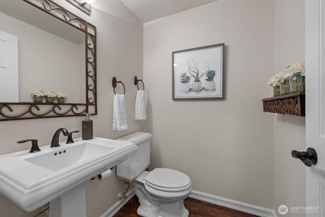 2524 225th Place NE Sammamish WA 98074