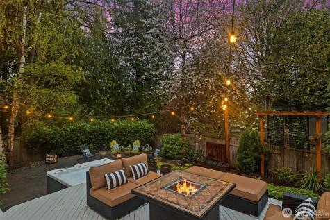 2524 225th Place NE Sammamish WA 98074
