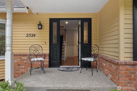 2524 225th Place NE Sammamish WA 98074