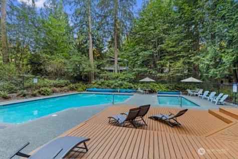 2524 225th Place NE Sammamish WA 98074
