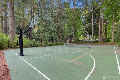 2524 225th Place NE Sammamish WA 98074