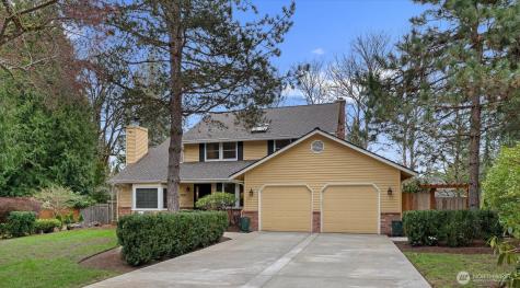 2524 225th Place NE Sammamish WA 98074