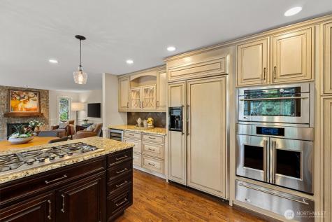 2524 225th Place NE Sammamish WA 98074