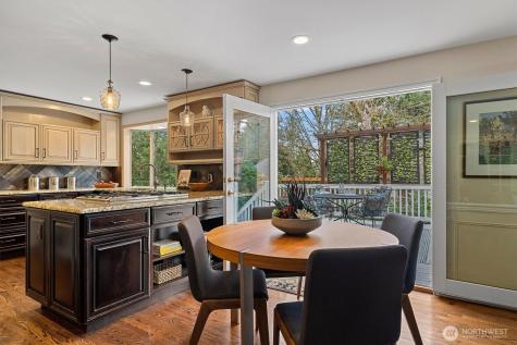 2524 225th Place NE Sammamish WA 98074