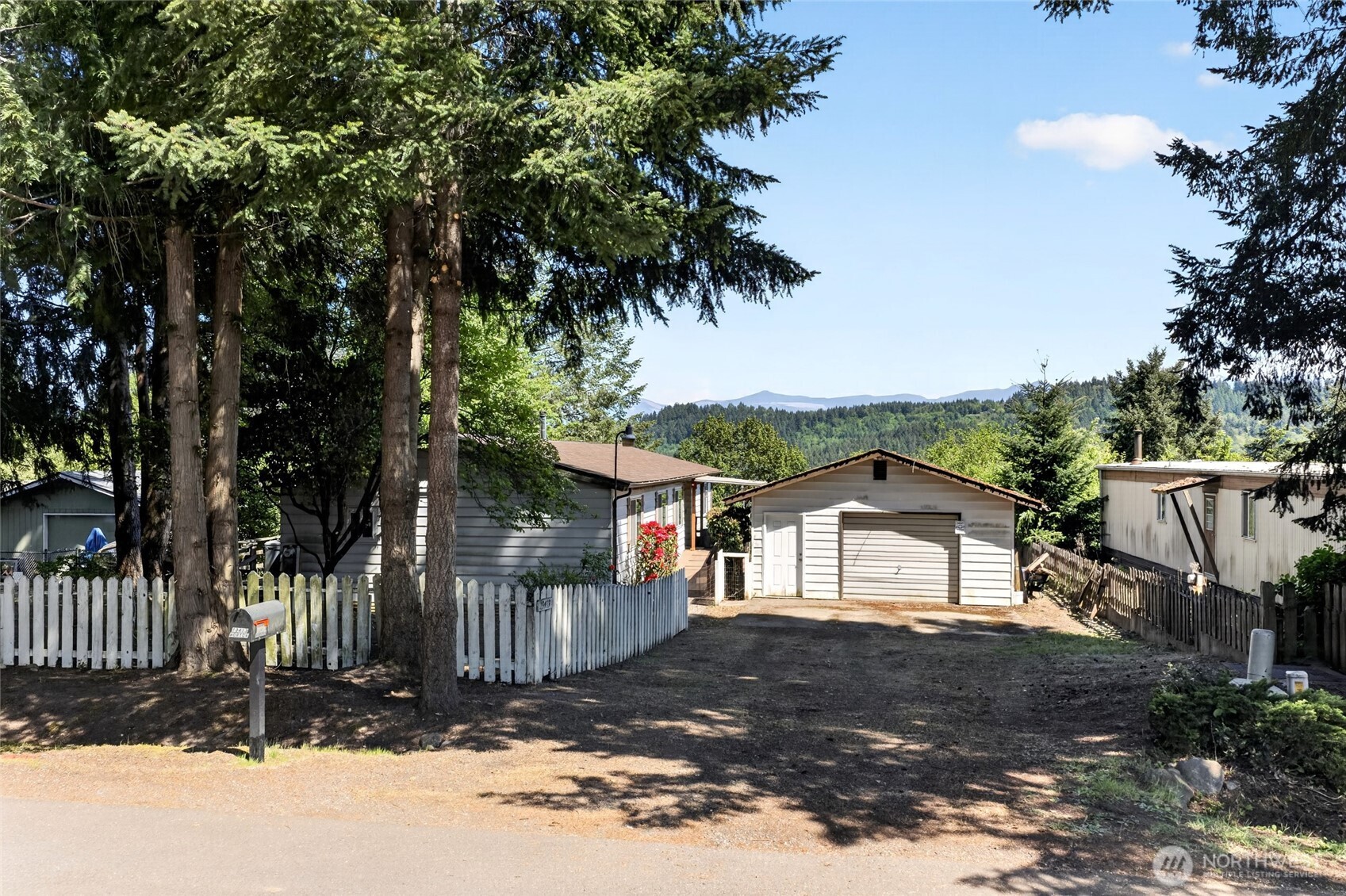 13413 Cedar Cir E Bonney Lake WA 98391