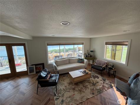 171 Sunset Drive W Brewster WA 98811