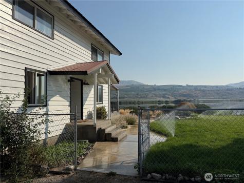 171 Sunset Drive W Brewster WA 98811