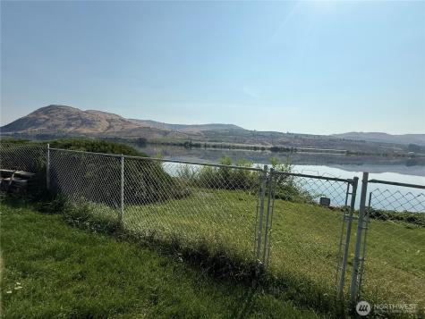 171 Sunset Drive W Brewster WA 98811
