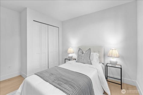 4011 SW Maryland Place Seattle WA 98116