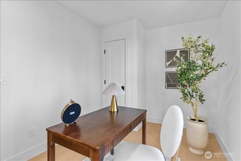 4011 SW Maryland Place Seattle WA 98116