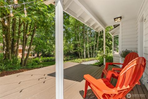 8980 Bay Street NE Bainbridge Island WA 98110