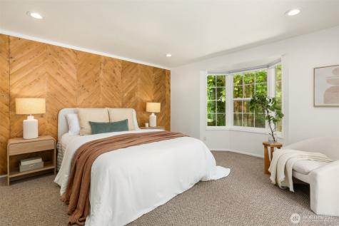 8980 Bay Street NE Bainbridge Island WA 98110