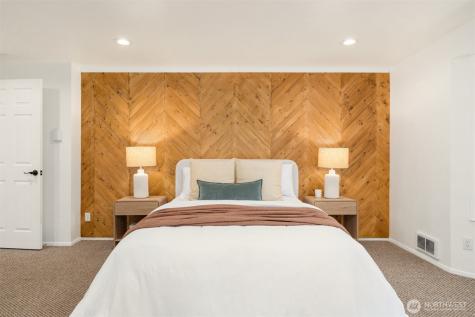 8980 Bay Street NE Bainbridge Island WA 98110