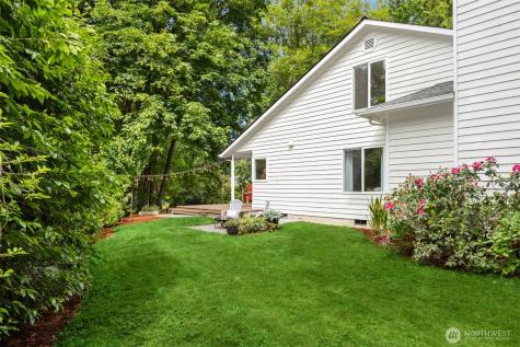 8980 Bay Street NE Bainbridge Island WA 98110