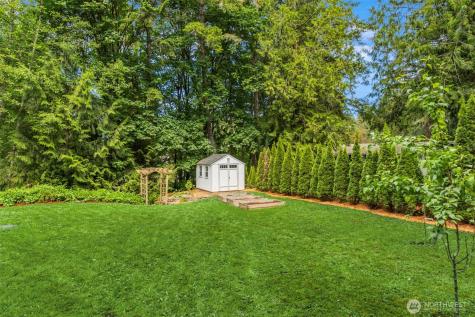8980 Bay Street NE Bainbridge Island WA 98110