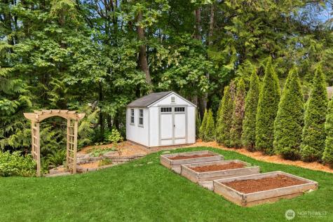 8980 Bay Street NE Bainbridge Island WA 98110