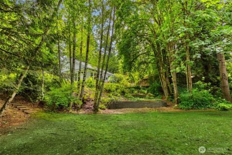 8980 Bay Street NE Bainbridge Island WA 98110