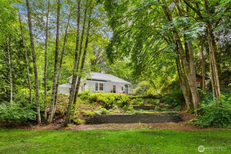 8980 Bay Street NE Bainbridge Island WA 98110