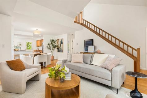 8980 Bay Street NE Bainbridge Island WA 98110