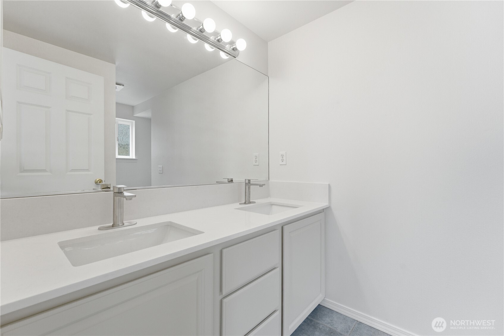 11732 Greenwood Avenue N Seattle WA 98133