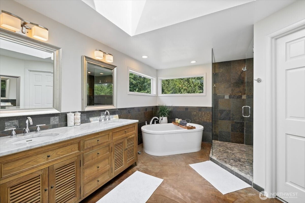 23956 NE 31st Way Sammamish WA 98074
