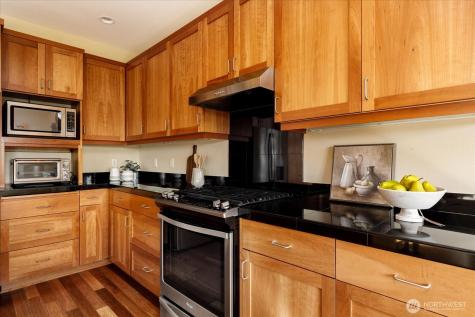 650 Skymeadow Drive Coupeville WA 98239