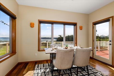 650 Skymeadow Drive Coupeville WA 98239