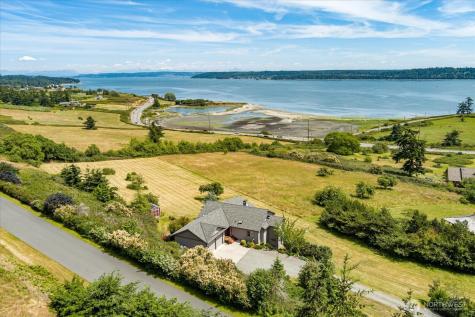 650 Skymeadow Drive Coupeville WA 98239
