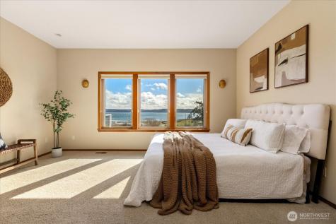650 Skymeadow Drive Coupeville WA 98239