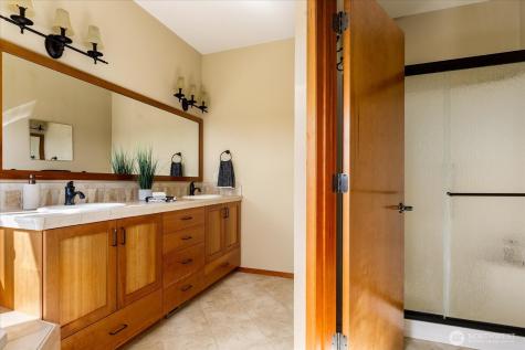 650 Skymeadow Drive Coupeville WA 98239