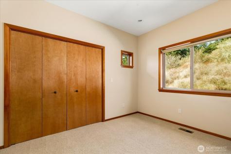 650 Skymeadow Drive Coupeville WA 98239