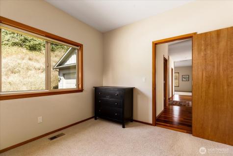 650 Skymeadow Drive Coupeville WA 98239