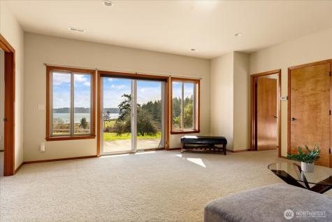 650 Skymeadow Drive Coupeville WA 98239