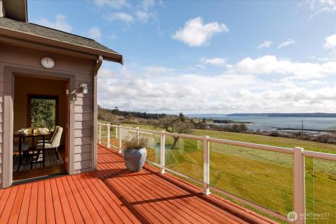 650 Skymeadow Drive Coupeville WA 98239